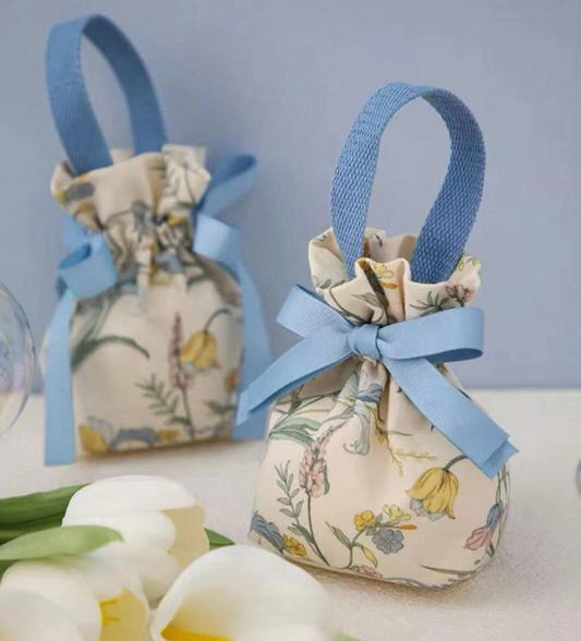 Cloth gift bag