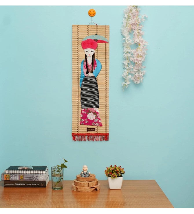LADY PIC WALL HANGING CRAFT